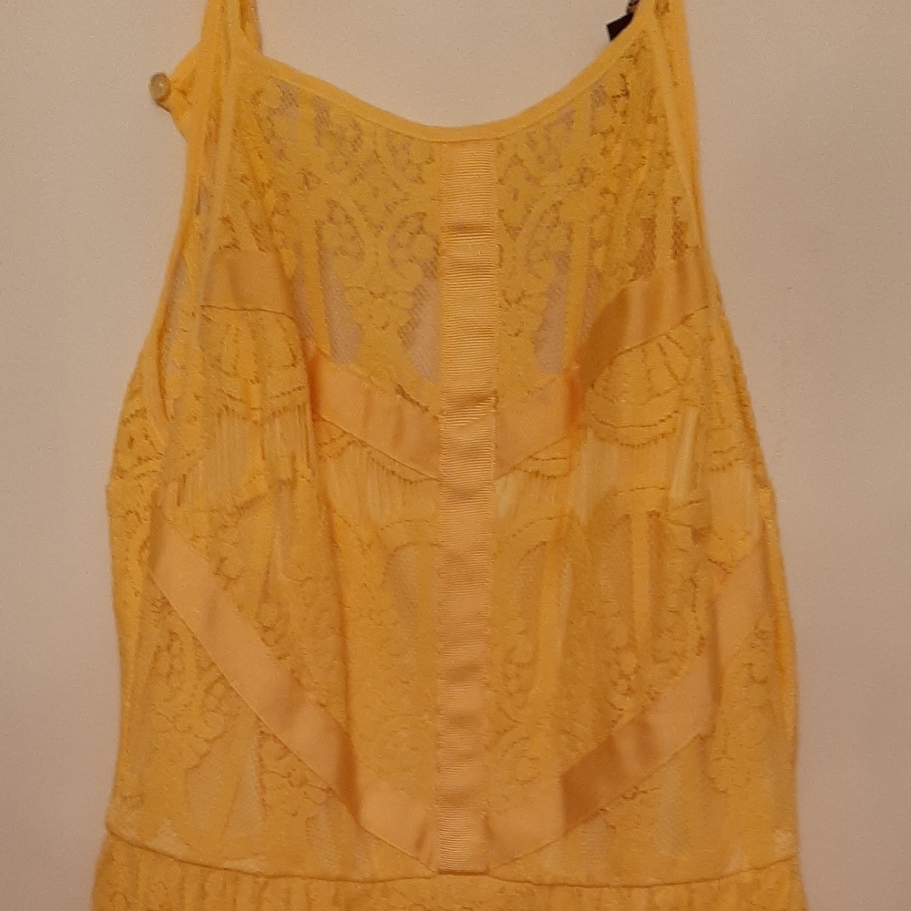 Junior Small yellow dress